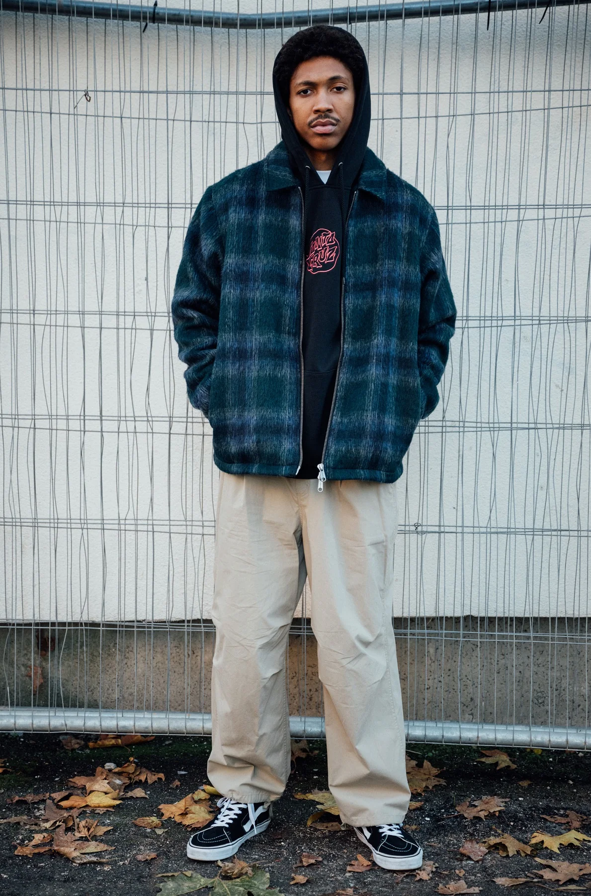 3290-hideout-zip-brushed-plaid-santa-cruz-mens-jacket-1.webp Hideout Zip Brushed Plaid Santa Cruz Mens Jacket