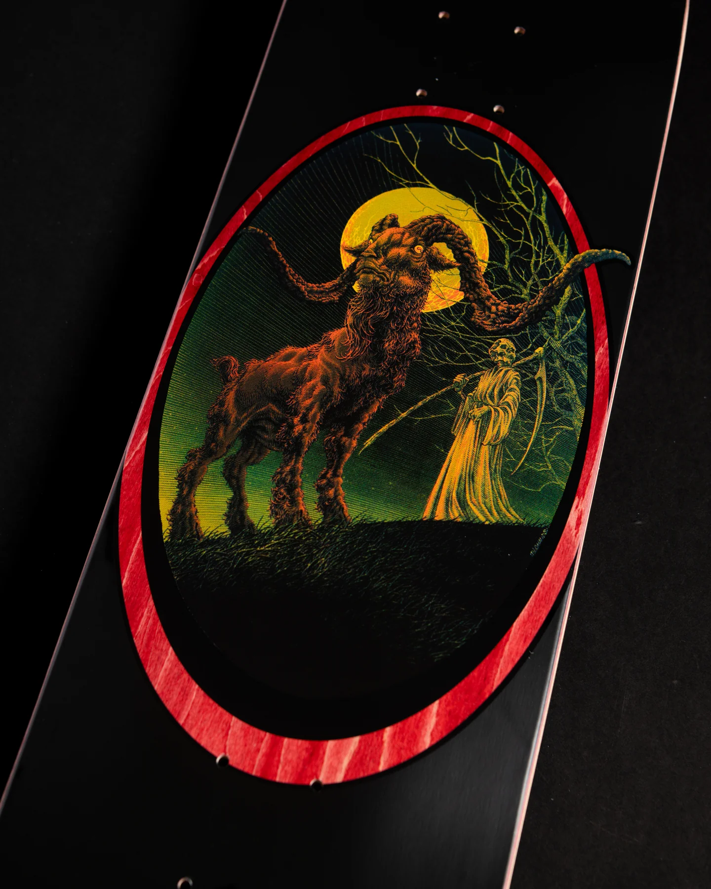 82-8-6in-milton-martinez-guardian-creature-stumps-skateboard-deck-3.webp 8.6in Milton Martinez Guardian Creature Stumps Skateboard Deck
